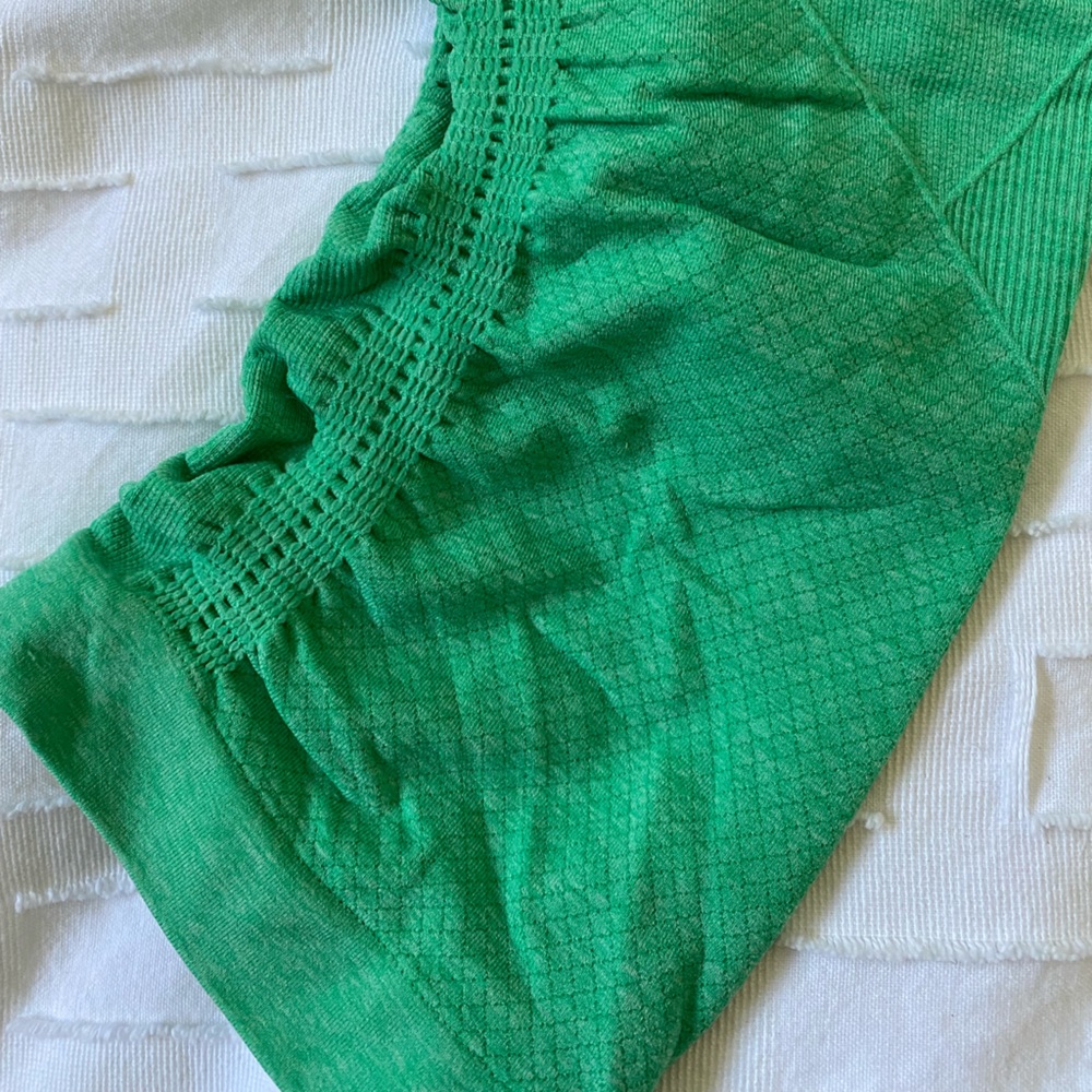 Lululemon Flow and go crop leggings size 6 green - Picture 5 of 5
